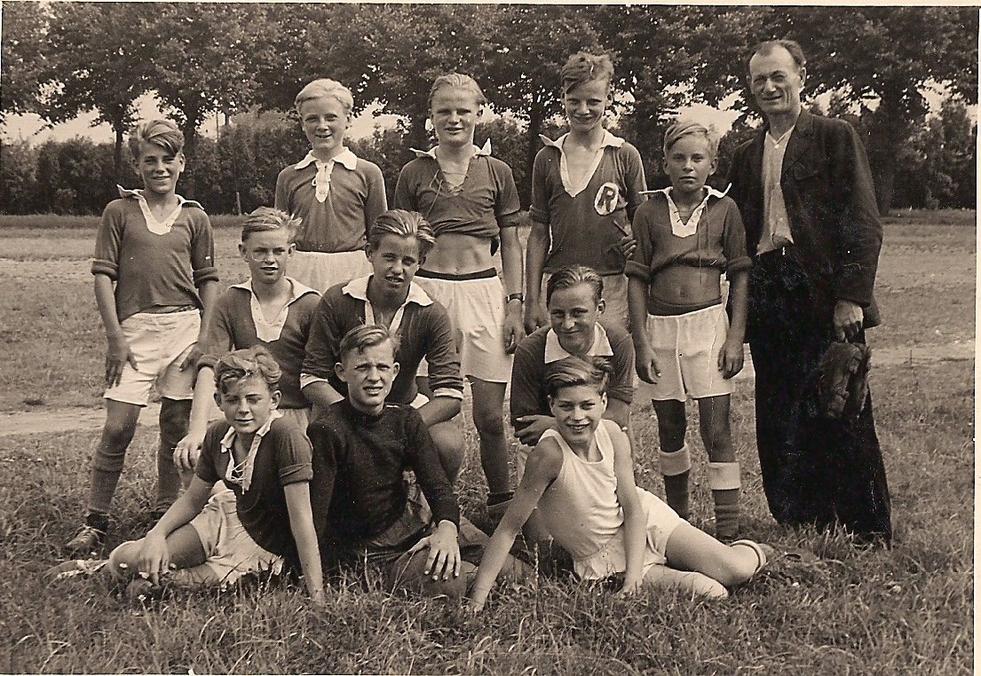 SSV-Jugendmannschaft auf der Düsterlohe um 1951